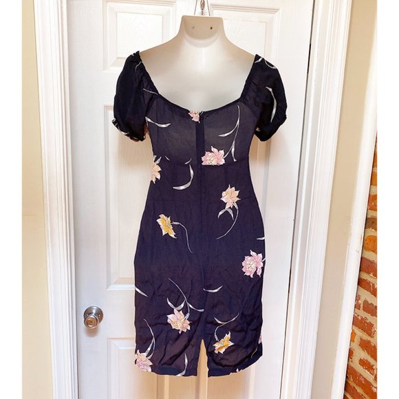 ASTR The Label Dark Blue Floral Print Dress - Picture 4 of 4